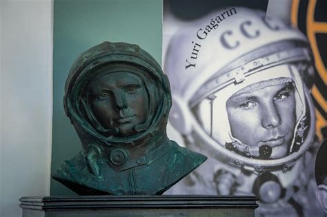 Gagarin Bust Monument - Free photo on Pixabay - Pixabay