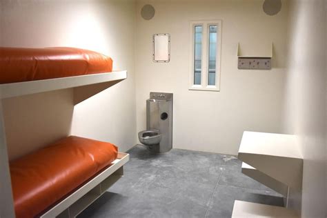 Photos Of Jail Cells : Prison Cell Pictures, Images and Stock Photos - iStock | Brandon Anglovers