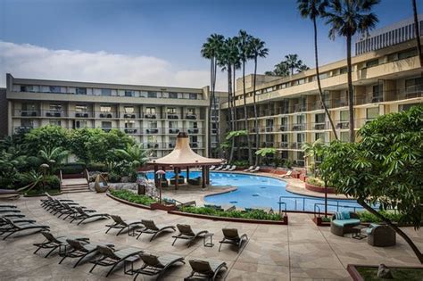 LOS ANGELES AIRPORT MARRIOTT (CA) - Hotel Reviews, Photos & Price ...