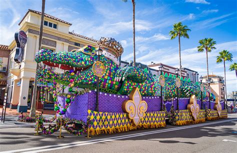 Guide to Mardi Gras at Universal Studios Florida - Disney Tourist Blog