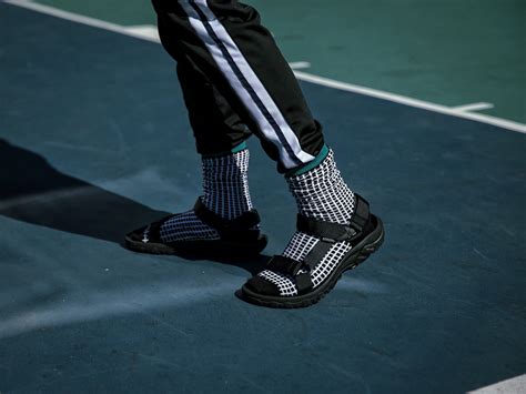 Socks & Sandals – oh_anthonio