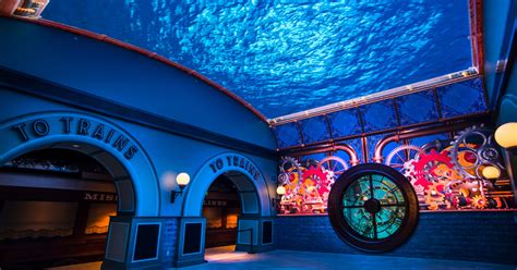 Tour the New St. Louis Aquarium at Union Station | Family Attractions Card