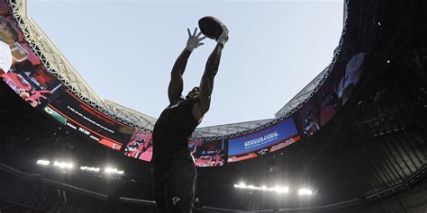 Mercedes-Benz Stadium Roof Will Get One More Chance To Dazzle – WABE