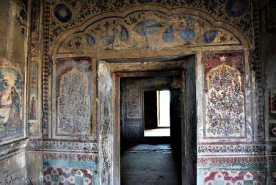 The crumbling glory of Sheikhupura Fort