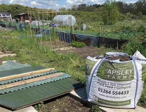 Delivery to your Allotment - Apsley farms mulch