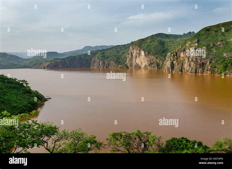 Lake nyos Banque de photographies et d’images à haute résolution - Alamy