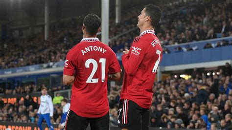 Cristiano Ronaldo goal celebration explained from Everton 1 Man Utd 2 | Manchester United