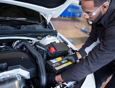 How Emergency Car Battery Replacement Service Can Help You? | Autovehicleinfo.com