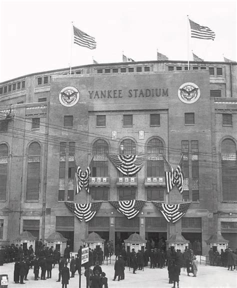 Yankee Stadium 1923. [1309x1592] : r/HistoryPorn