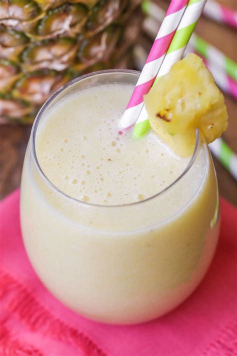 Banana Smoothie {An EASY Tropical Treat} | Lil' Luna