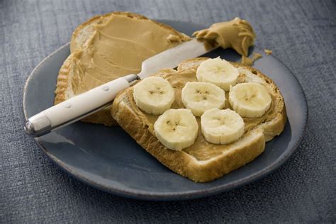 How To Make A Banana Sandwich Like A Southerner