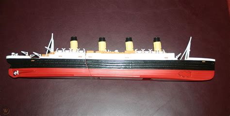 R.M.S Titanic Break-away Toy Boat Submersible Model Ship, 16.5", No Stand | #1925197210