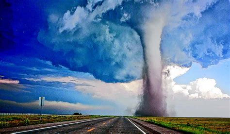 Watch for warning signs during tornado season > 445th Airlift Wing ...