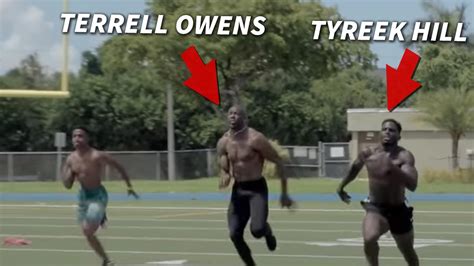 Terrell Owens Races Tyreek Hill, Clocks Blazing 4.4 in 40 Yard Dash!!!