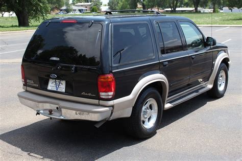 2001 Ford Explorer Eddie Bauer | Victory Motors of Colorado