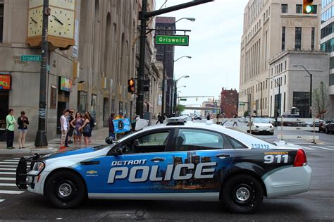 Detroit Police Department's slow recruiting process wears on passionate applicant - mlive.com