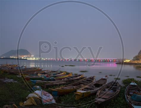 Image of Prakasam barrage Night view from storage side.-ML259965-Picxy