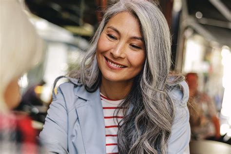 Herringbone Highlights for Gray Hair Are Genius—Here's Why