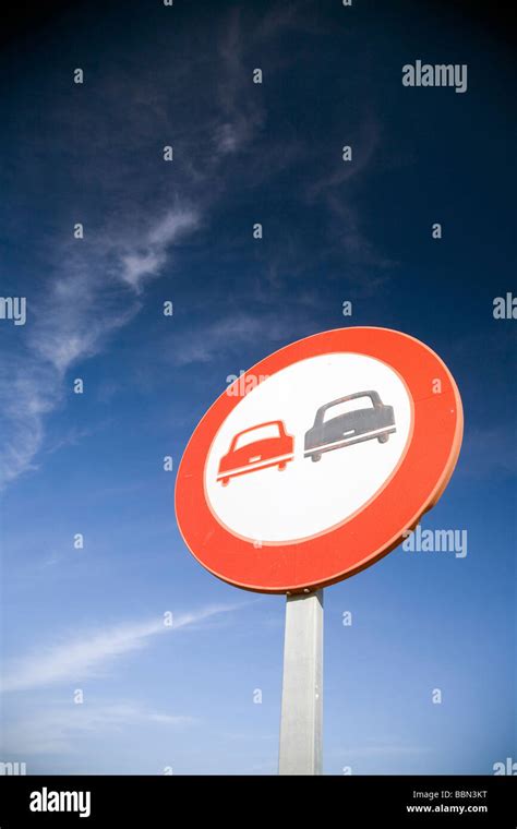 No passing road sign Stock Photo - Alamy