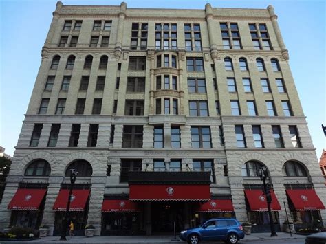 The Pfister Hotel | Milwaukee Wisconsin | Real Haunted Place