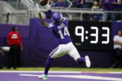 NFL: Vikings WR Stefon Diggs has eventful day with 2 big touchdowns