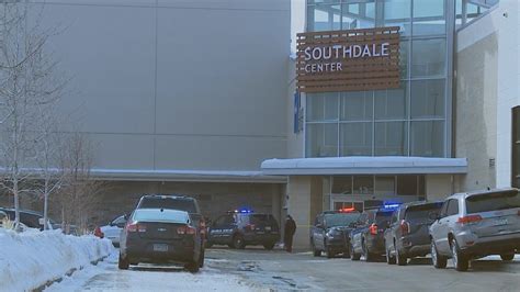 Lockdown lifted after gun fired inside Southdale Mall | kare11.com