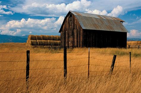 Images Of Barns On Farms