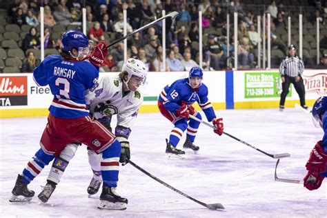 USHL Hockey: Dylan James hat trick lifts Muskies over Omaha