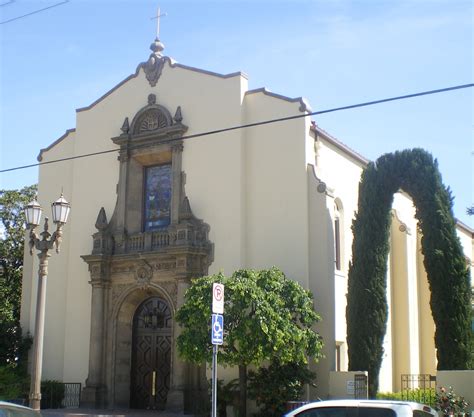 File:Holy Family Catholic Church, Glendale, California.JPG - Wikimedia ...