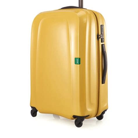 Lojel LUMO ( Lightest Luggage 4wheels), Women's Fashion on Carousell