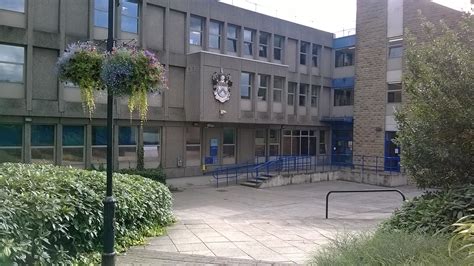 GMP - Oldham Police Station | Taken on Tuesday 19th August | Flickr