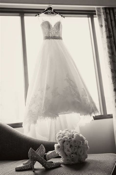 Wedding Dress Photos You Should Make | Wedding Forward | Wedding photos, Wedding photography ...