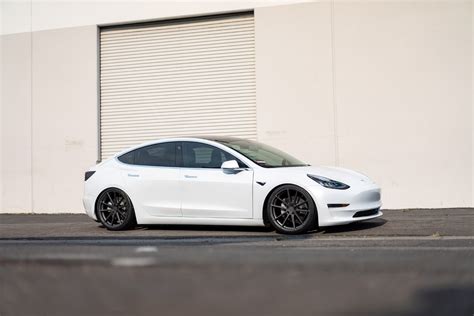 Tesla Model 3 White TSW Bathurst Wheel | Wheel Front