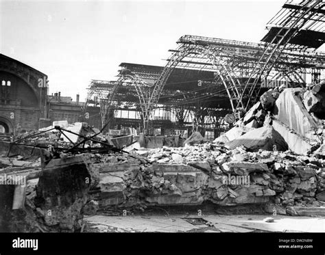 View of the main train station in Leipzig, destroyed by the bombings ...