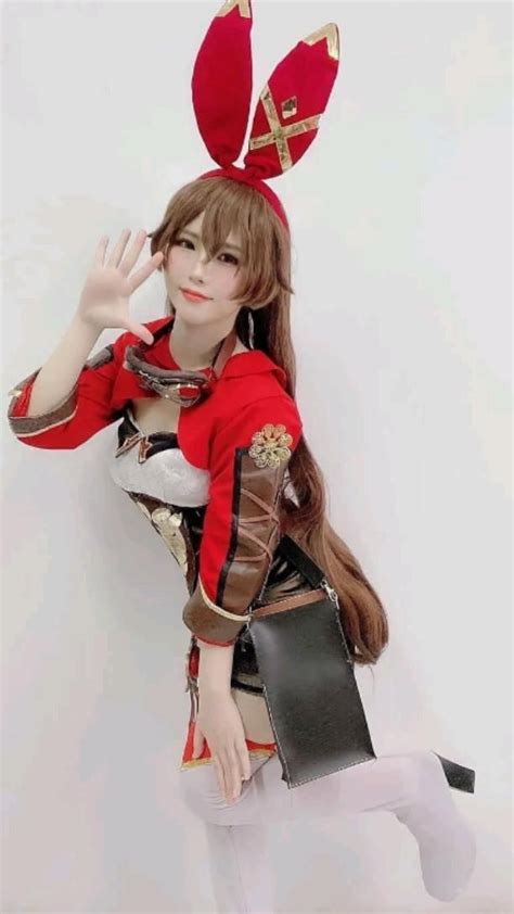 Genshin Impact Amber Cosplay | Amazing cosplay, Cosplay, Cosplay characters