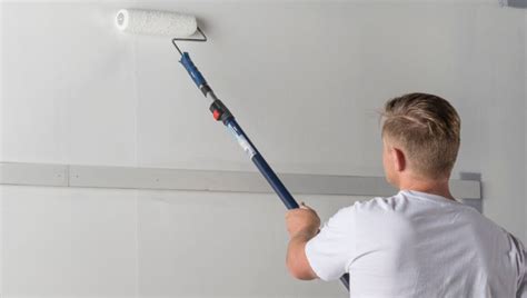 How To Use a Paint Roller | Dulux NZ