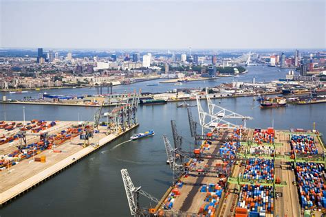 Puerto de Rotterdam - Megaconstrucciones, Extreme Engineering