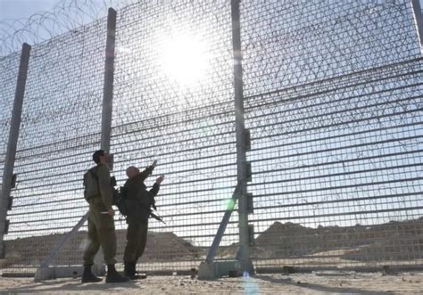 Jerusalem - Israel Starts Building Massive Fence On Gaza Border - The Jewish Link