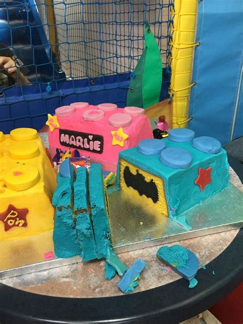 Lego batman batgirl birthday cakes with bat symbol inner | Batman and batgirl, Bat symbol, Lego ...