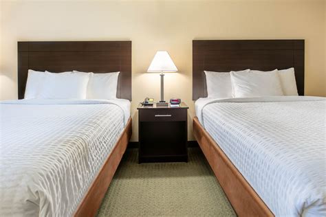 Days Inn & Suites by Wyndham Florence/Jackson Area | Florence, MS Hotels