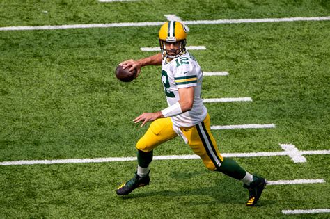 A Surgical Look at Aaron Rodgers’ 2020 Performance