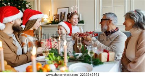 Happy Big Family Children On Christmas Stock Photo 2233969591 ...