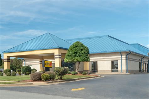 Super 8 by Wyndham North Little Rock/McCain | North Little Rock, AR Hotels