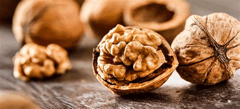 Benefits of Walnuts Nutrition, Plus Recipes and Side Effects - Dr. Axe