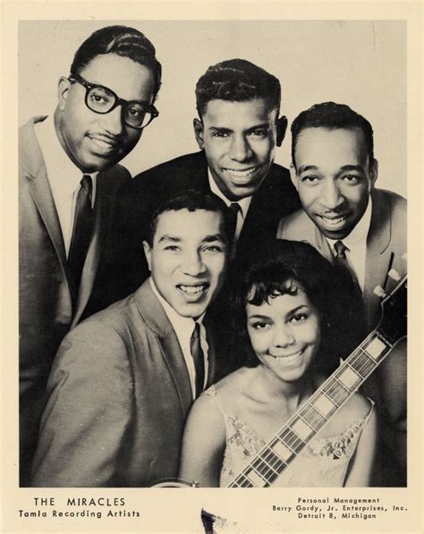 Smokey Robinson & The Miracles early promotional photo | Smokey robinson, Old school music ...