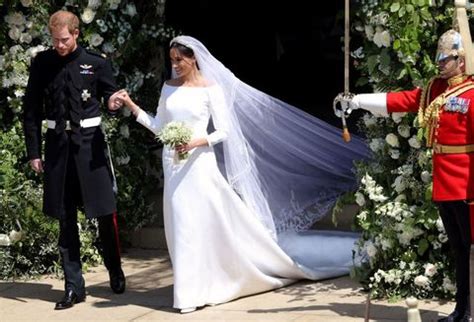 Meghan Markle's Wedding Dress Photos - Details for Meghan's Givenchy ...