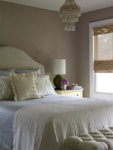 Mocha Bedroom Walls Design Ideas