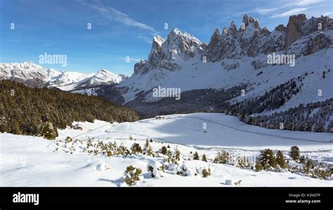 Puez geisler naturpark -Fotos und -Bildmaterial in hoher Auflösung – Alamy