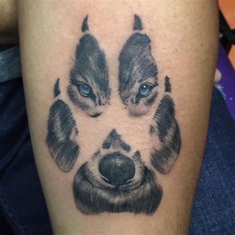 Pin by hamdi on Tattoo | Wolf paw tattoos, Wolf print tattoo, Wolf paw print