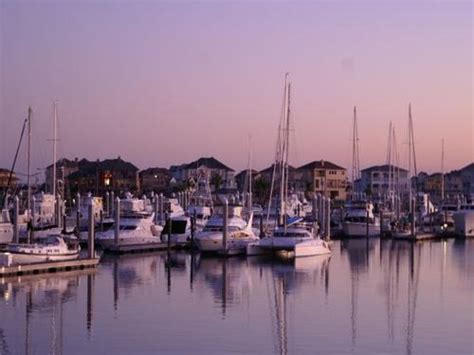 Harborwalk Yacht Club & Marina - Hitchcock, Texas - Marinalife